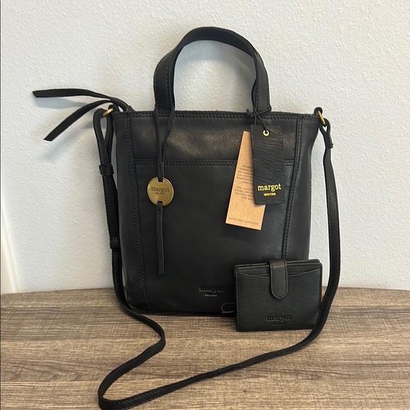 Margot New York | Black Leather “Anna” Crossbody w/ “Lizzie” Billfold Wallet - Picture 15 of 15